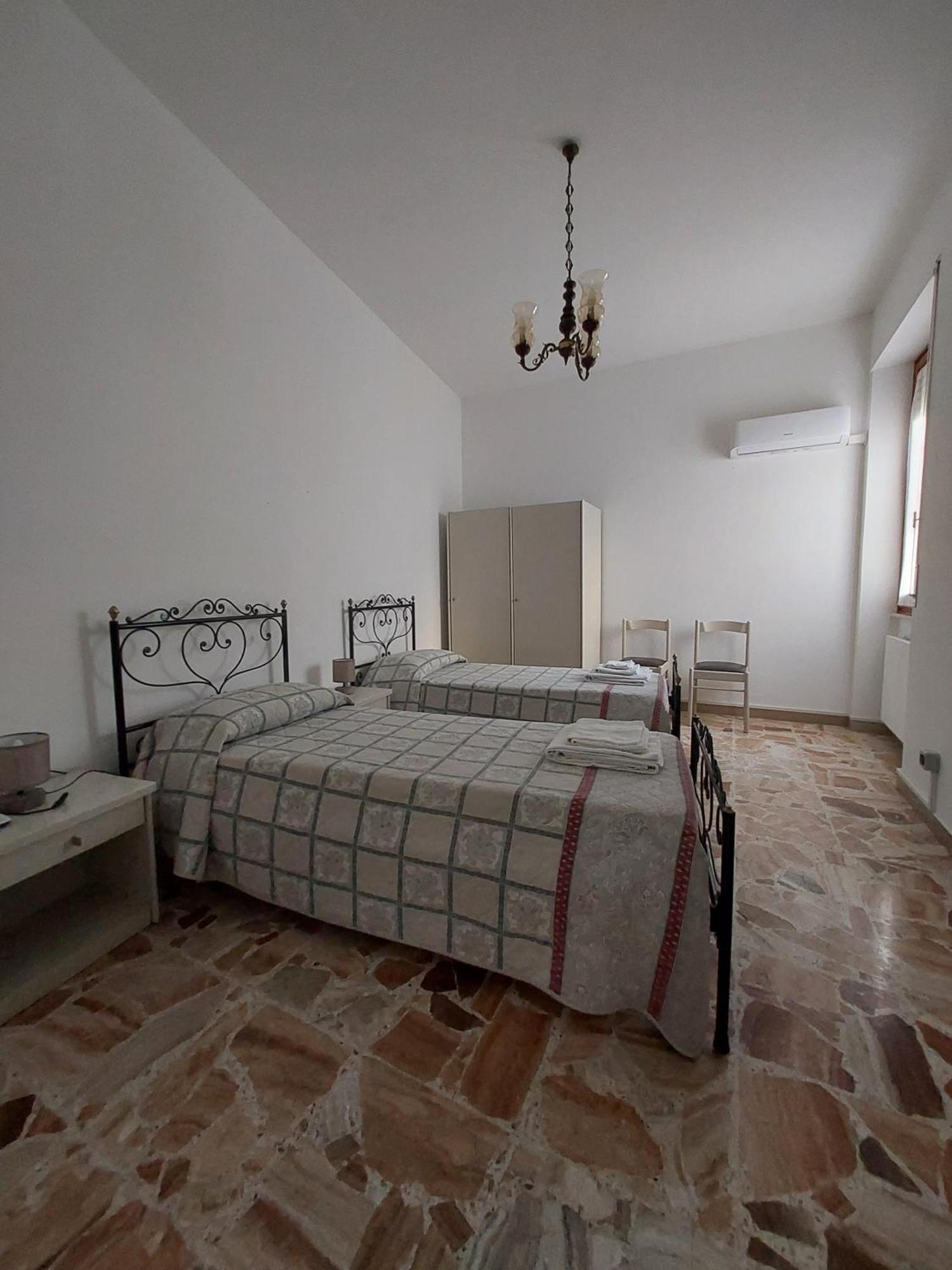 Casa Vacanze Zarinu Orgosolo Dış mekan fotoğraf